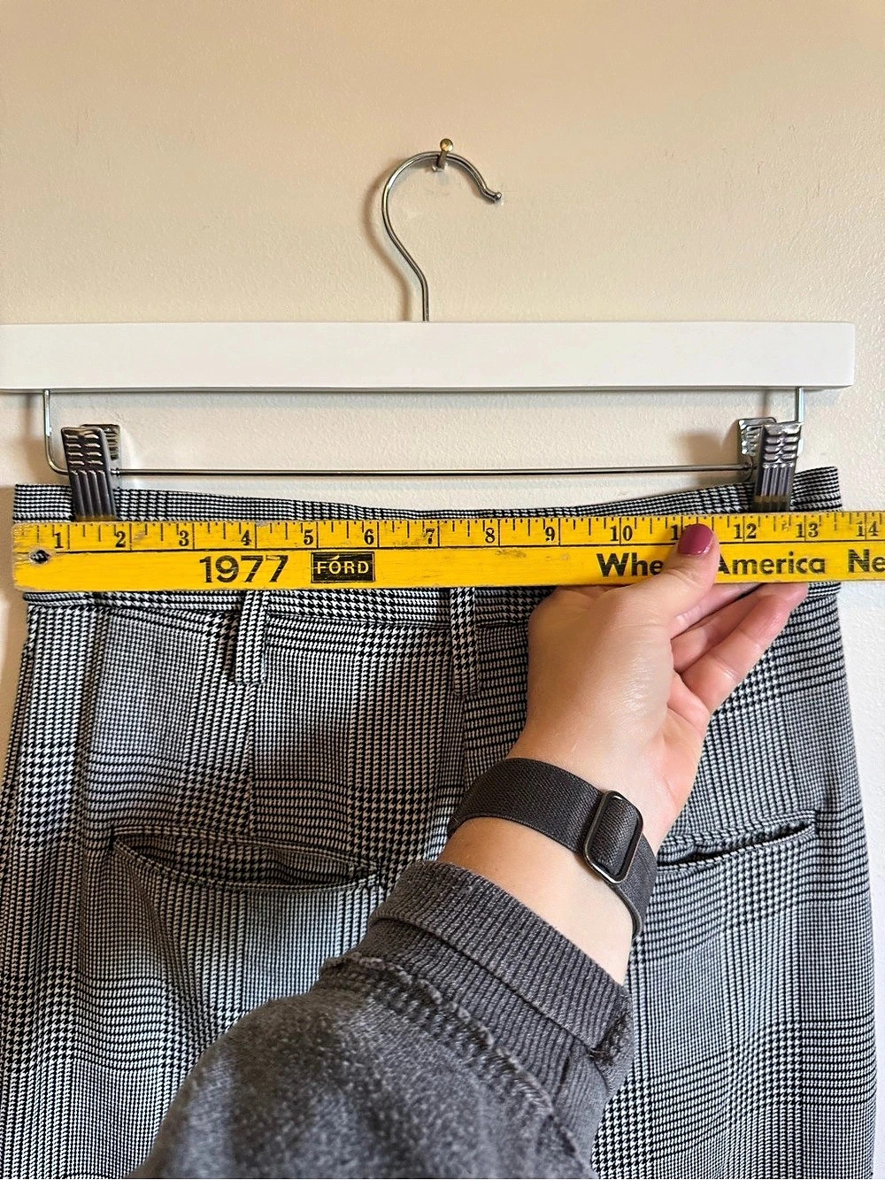 H&M Plaid Trousers in Black & White Like New 6 - Picture 9 of 15